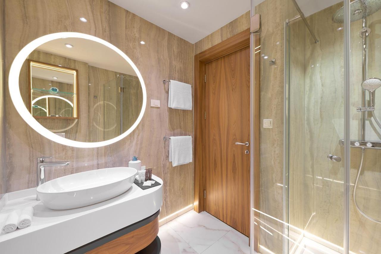 Geremia Luxury Couette-café Split